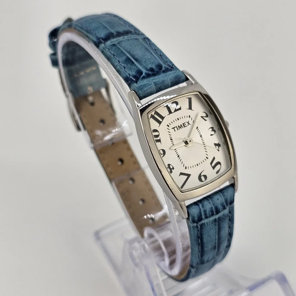 Timex‎ Women's Analog Watch 22MM Gray Dial Blue Leather Bands New Battery